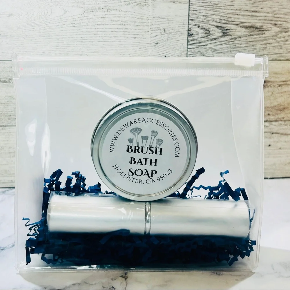 MakeUp Brush Cleaner Soap Kit - Travel Bag with Brush, Soap and Cleaner Tin